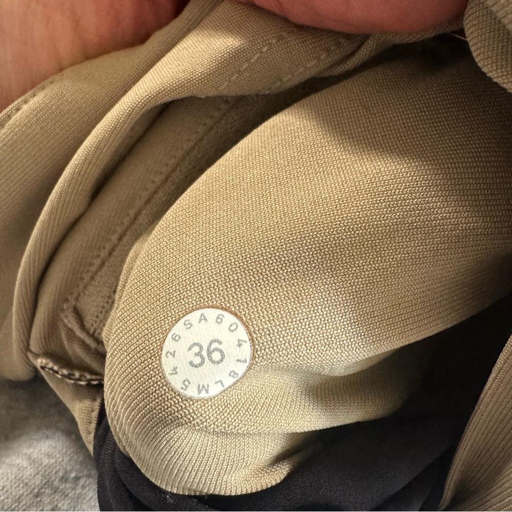 Lululemon ABC Pant Classic 36Wx34L - Picture 5 of 5